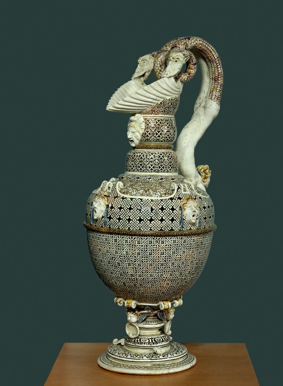 Aiguière en fine faïence réalisée à Saint-Porchaire, vers 1550 - French School