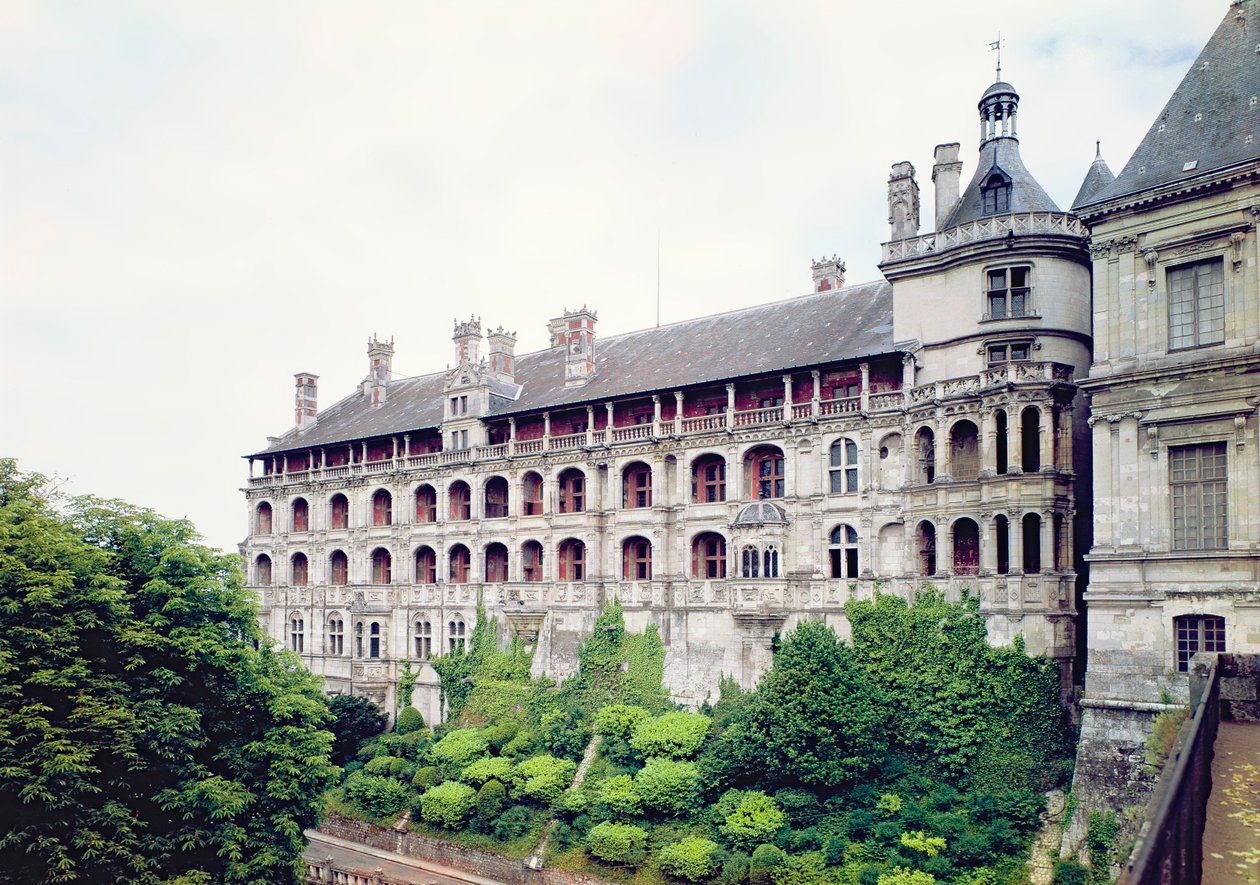 Extérieur de la façade des Loges - French School