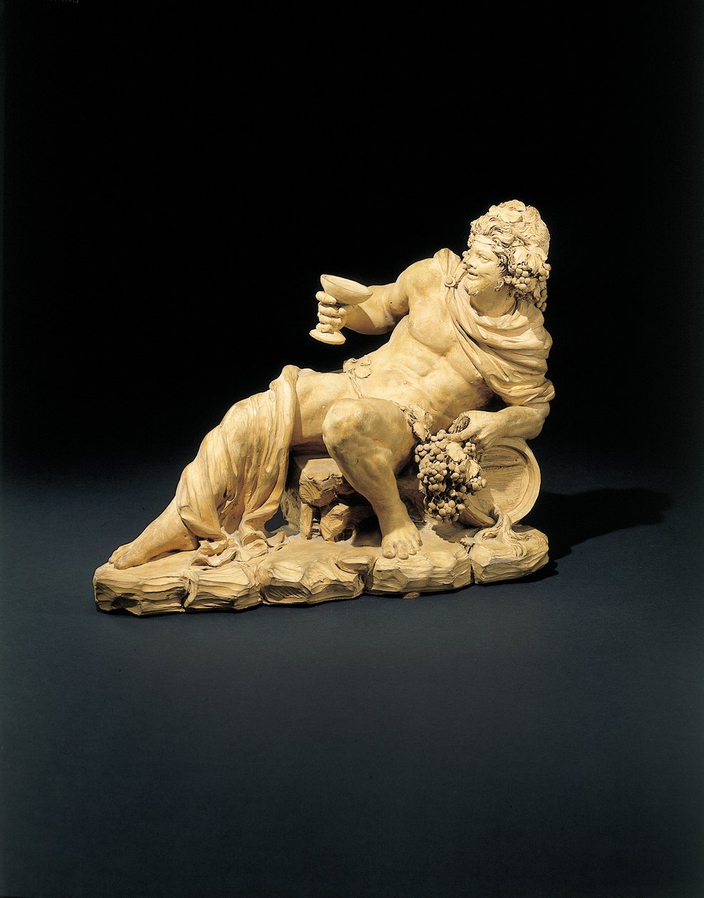 Figure de Bacchus allongé avec un verre de vin, vers 1770 - French School