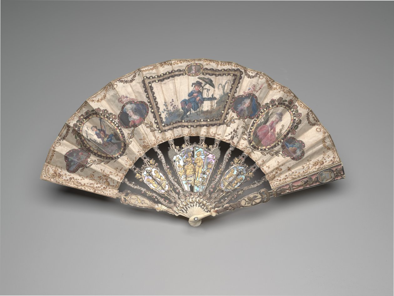 Éventail pliant avec une scène de chinoiserie, portraits, figures pastorales et natures mortes, vers 1780s - French School