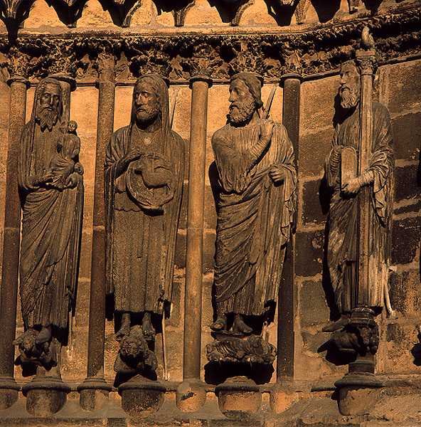 Quatre figures de la façade de la cathédrale, c.1230-40 - French School