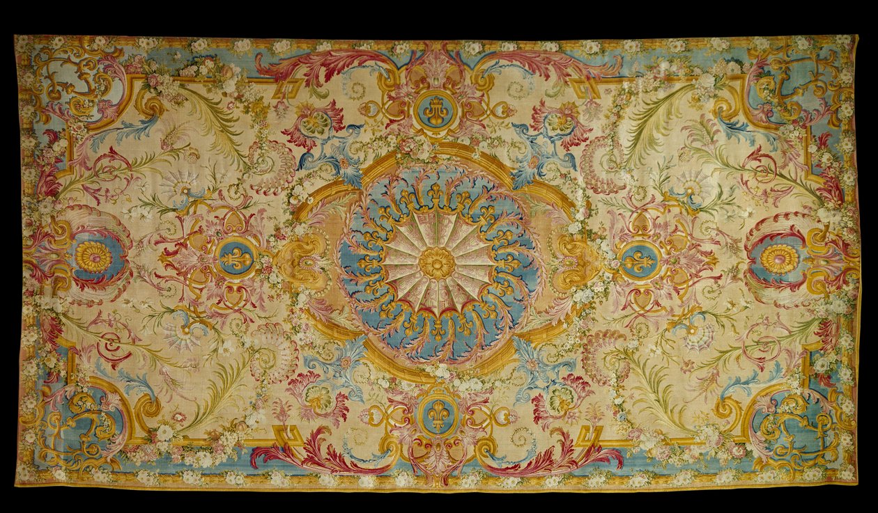 Mobilier : tapis de la chambre de Louis XIV fabriqué à la savonnerie - French School