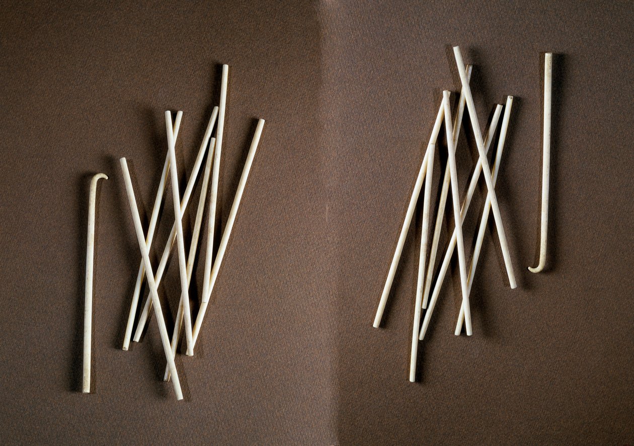 Jeu de daffle, ancêtre des mikados. 17e siècle, Écoutez, musée de la Renaissance - French School