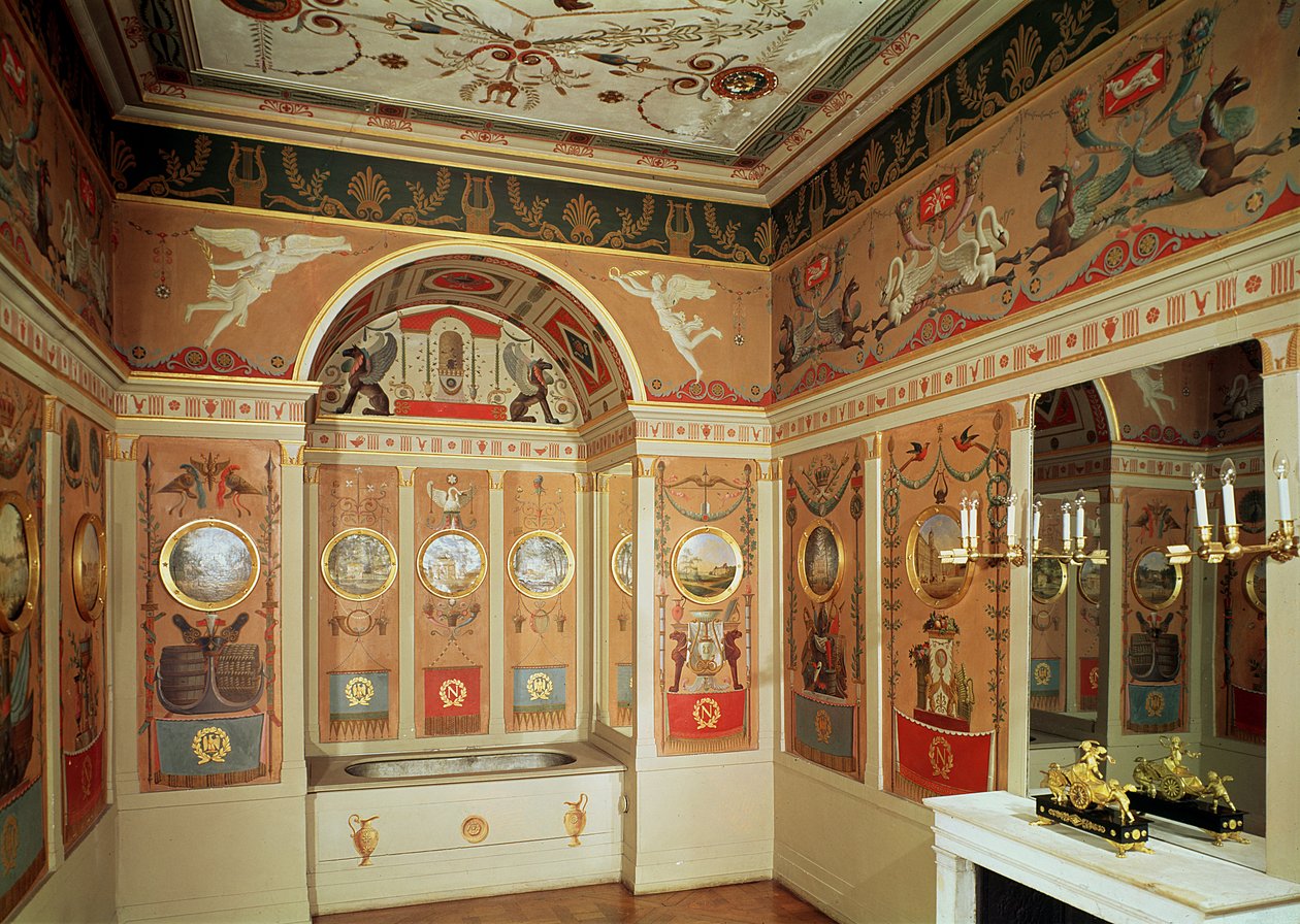 Intérieur de la salle de bain de Napoléon, construite en 1807 - French School