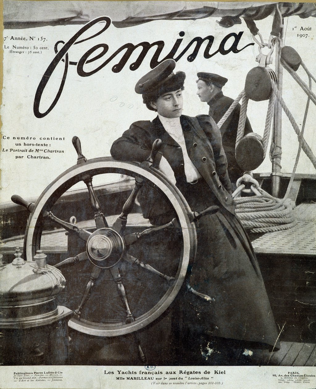 Mademoiselle Mabilleau sur le pont du yacht « Louise-Alice » à la régate de Kiel - dans « Femina » du 01/08/1907 - French School