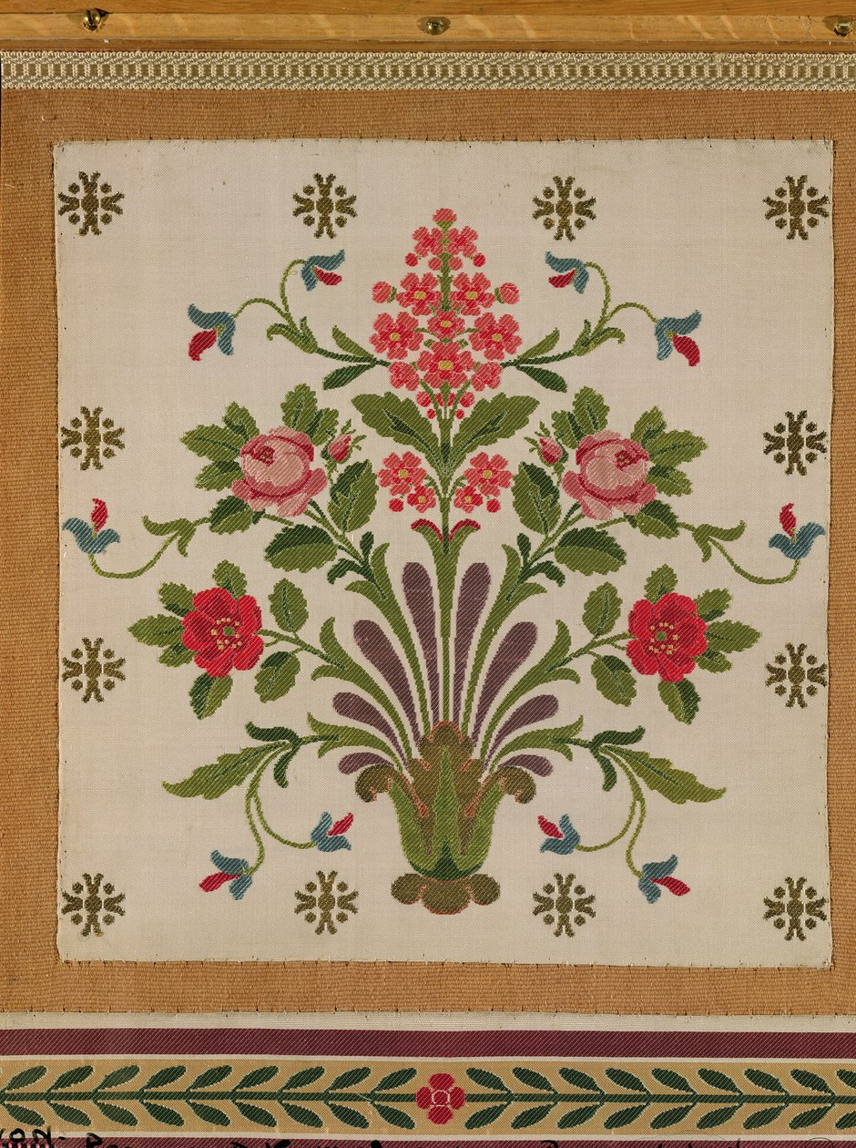 Panneau de soie avec un bouquet de fleurs de Pernon, Lyon - French School