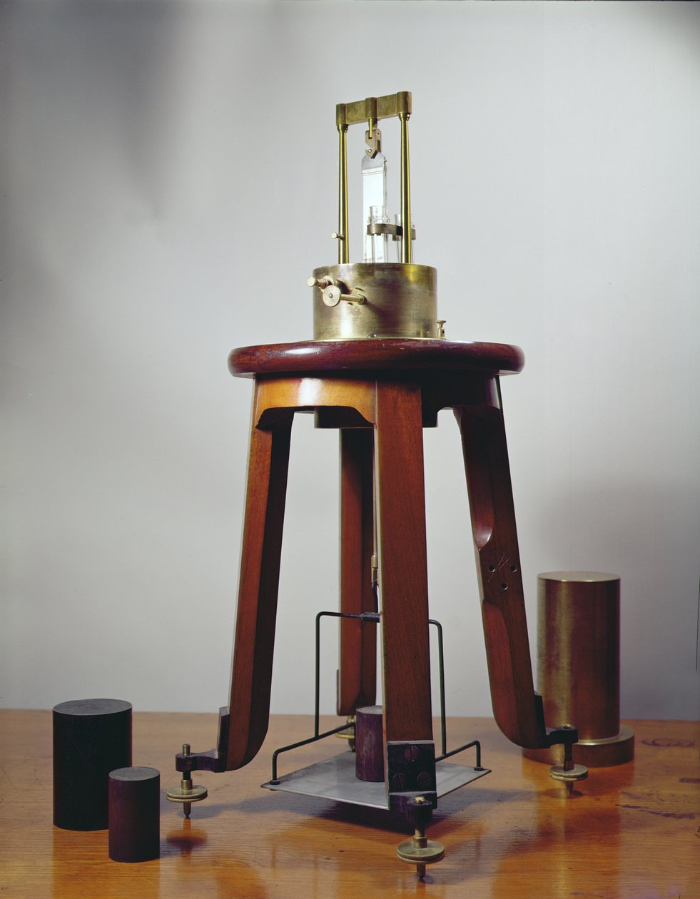 Appareil à quartz piézoélectrique, conçu par Pierre et Jacques Curie, 1897 - French School