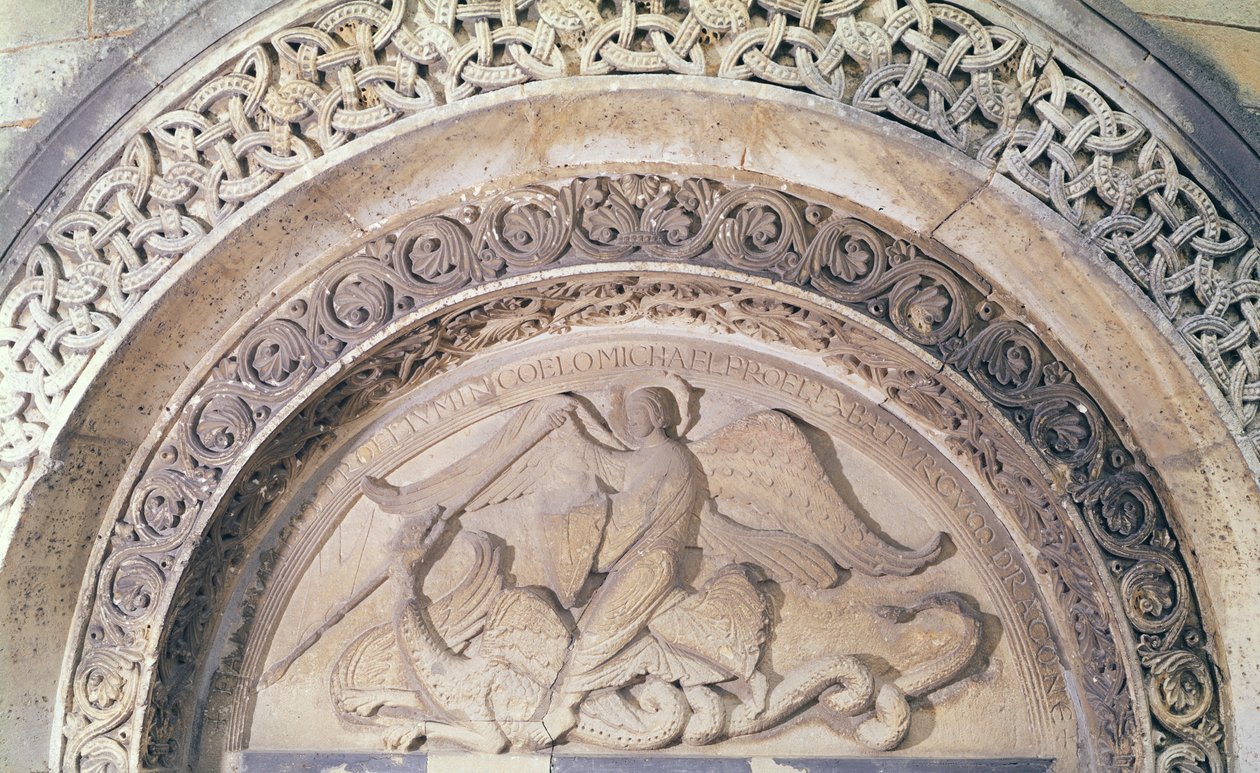 Relief du tympan représentant Saint Michel et le dragon, 1137 - French School