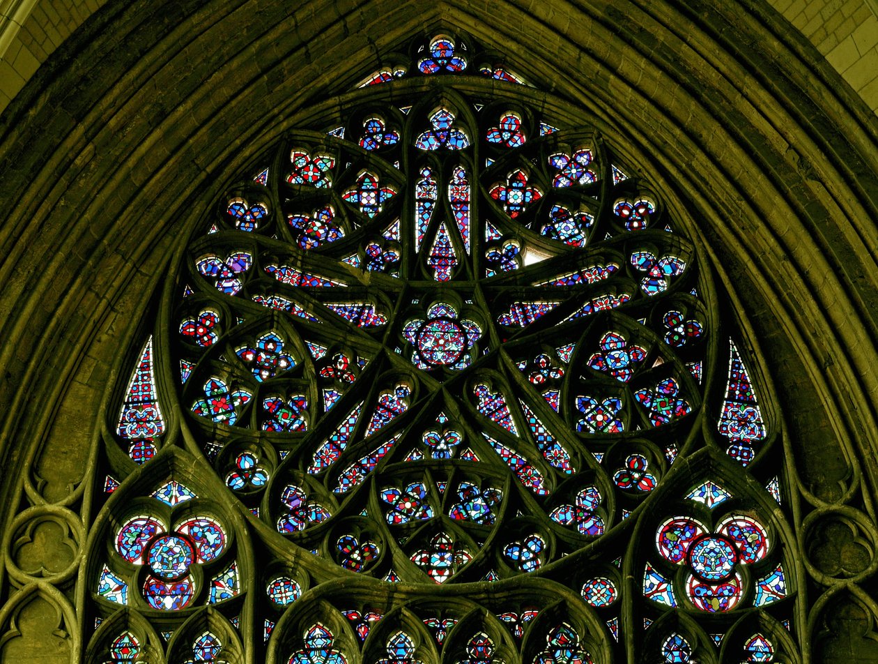 Rosace avec du verre du XIXe siècle d