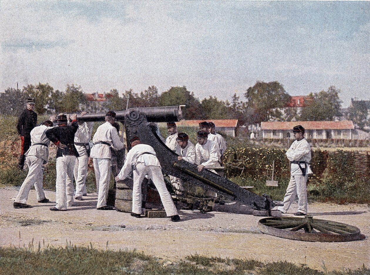 Tirer un canon de 95 depuis un poste de guet pour sièges et places - dans "Album militaire - artillerie à pied" - French School