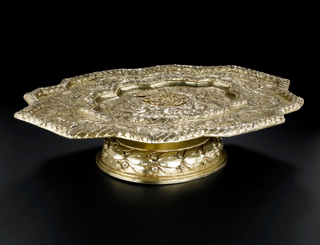 Plateau en vermeil de forme découpée, du service de toilette Lennoxlove, appartenant à Frances Teresa Stewart, duchesse de Richmond et Lennox : Français, Paris, 1666 - 1667 - French School