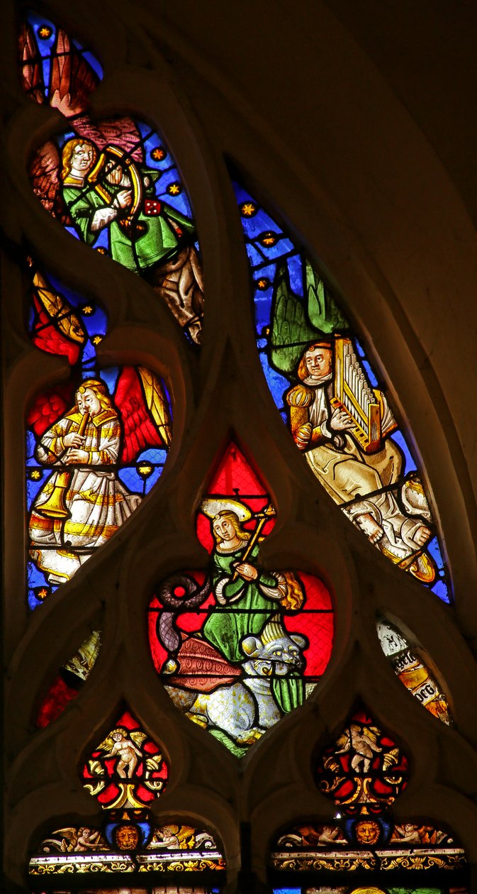 Sainte Marguerite et anges musiciens avec harpe, trompette et orgue - French School