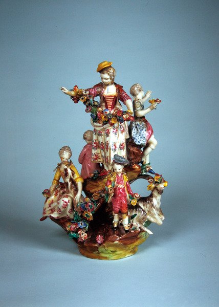 Statuette de femmes et d