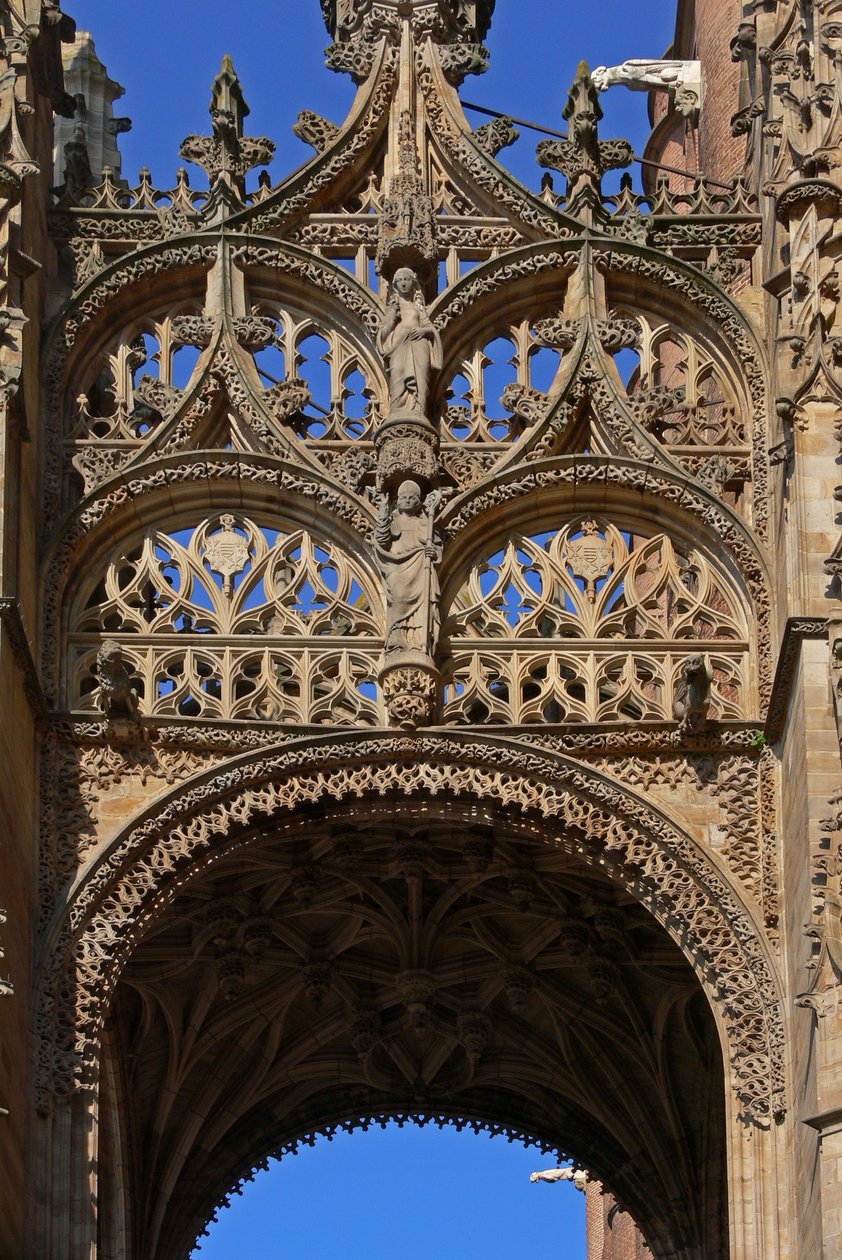 Tracery au-dessus de la porte sud - French School