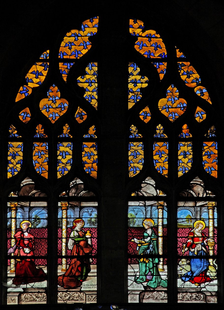 Vitrail w11 représentant des aiglons héraldiques des armoiries des Montmorency - French School