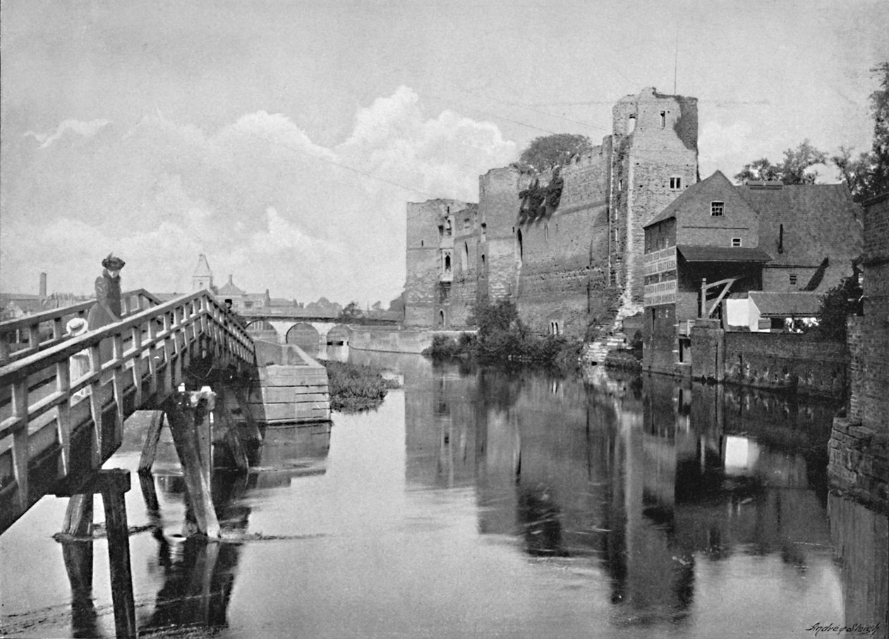 Château et pont de Newark, c. 1896 - Frith and Co
