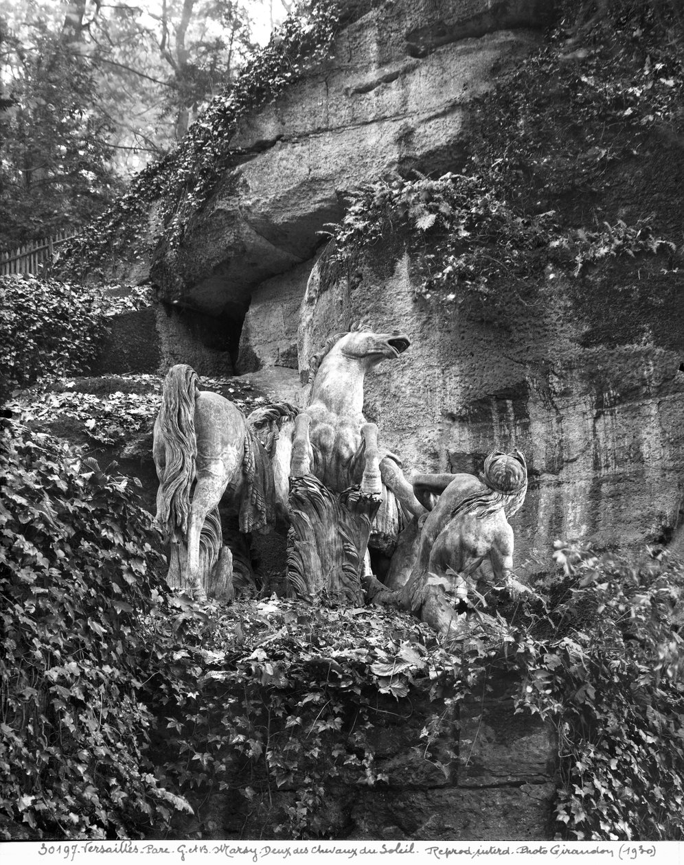 Tritons soignant deux chevaux du soleil dans le bosquet des Bains d