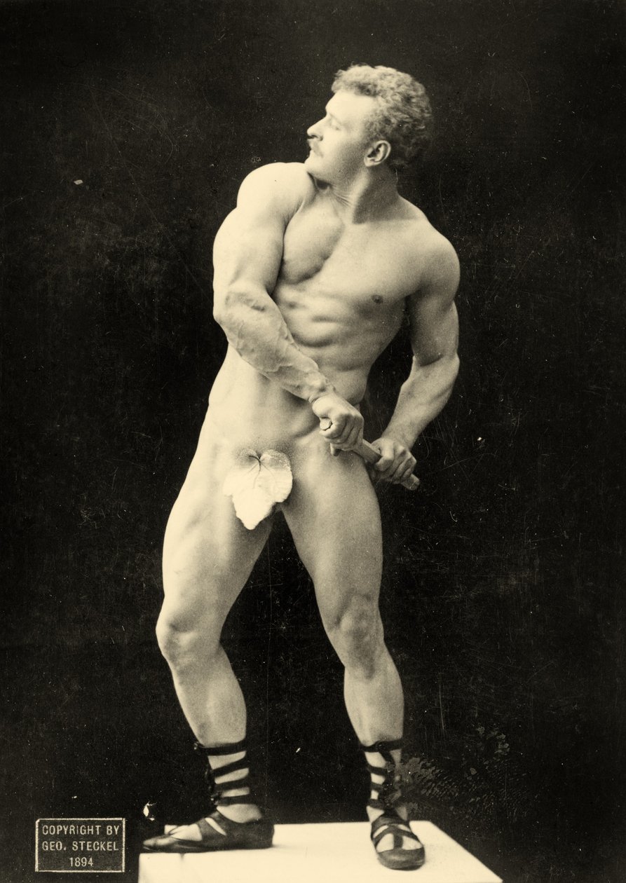Eugen Sandow tirant son épée, en pose gréco-romaine classique, c.1894 - George Steckel