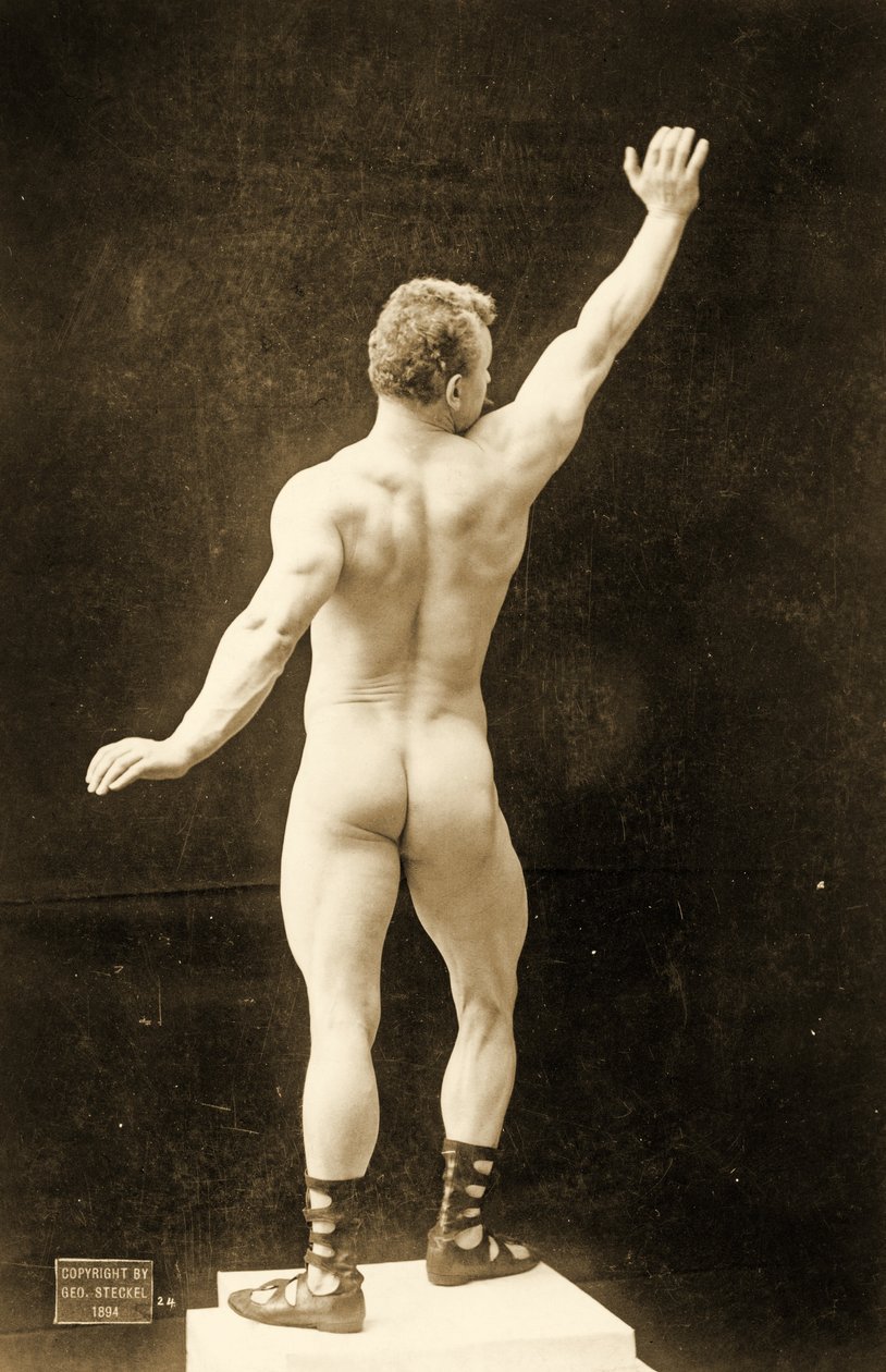 Eugen Sandow, en pose gréco-romaine classique, vers 1894 - George Steckel