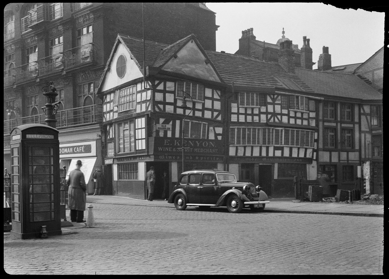Old Wellington Inn, Old Shambles, Manchester, 1942 - George Bernard Wood