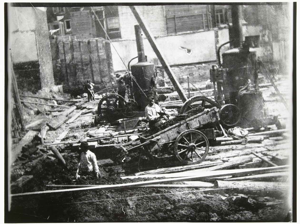 Chantier pour le bain municipal et la piscine sur Heiligeweg à Amsterdam - George Hendrik Breitner
