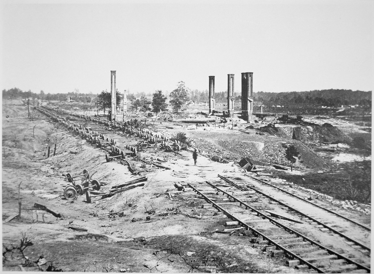Ruines du train de munitions de 28 wagons de Hood et de l