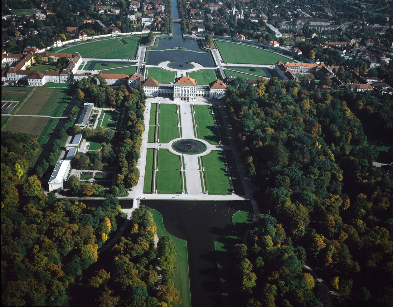 Art baroque : vue aérienne du parc de Nymphenburg - German School
