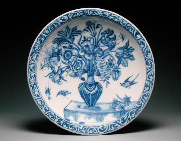 Plat représentant un vase de fleurs à col étroit, Francfort-sur-le-Main - German School