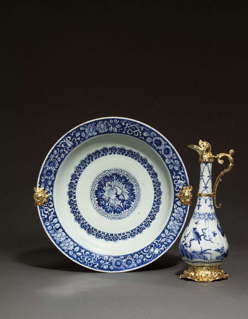 Aiguière et plat chinois montés, Augsbourg, c.1655-60 - German School