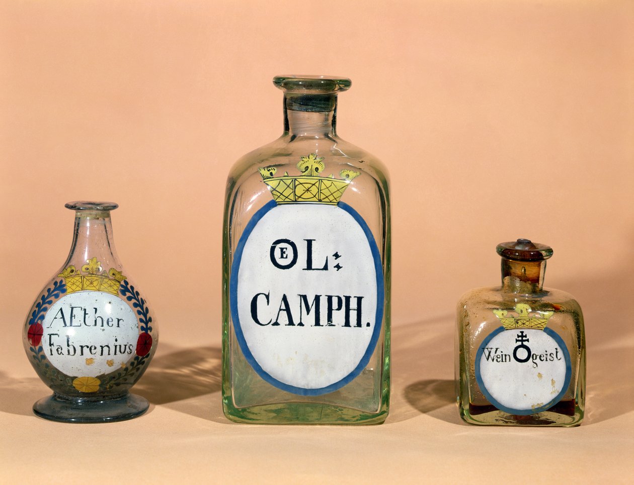 Pots pharmaceutiques pour Camphre et Esprit de vin (verre) - German School