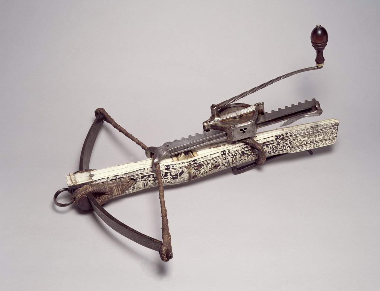 Arbalète de sport et cranquin - German School