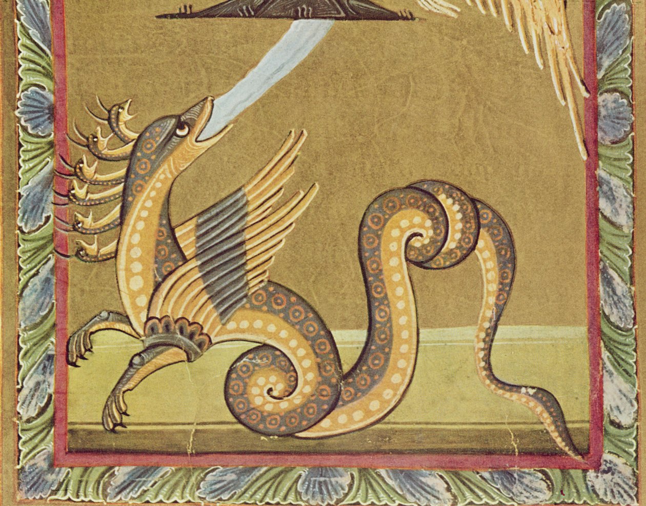 Le dragon à sept têtes tente de nuire à la femme en crachant un torrent d