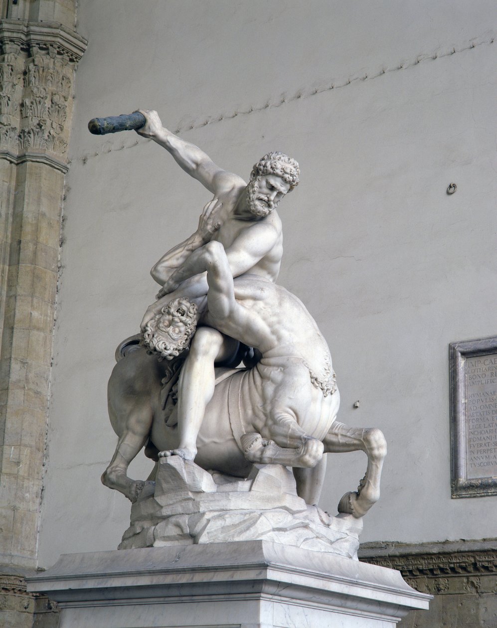Hercule tuant le centaure (marbre) - Giambologna