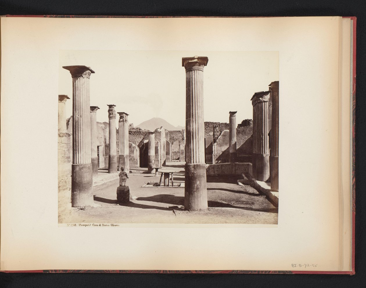 Vue de la ruine de la maison de Marco Olconio à Pompéi, Italie - Giorgio Sommer (attributed to)