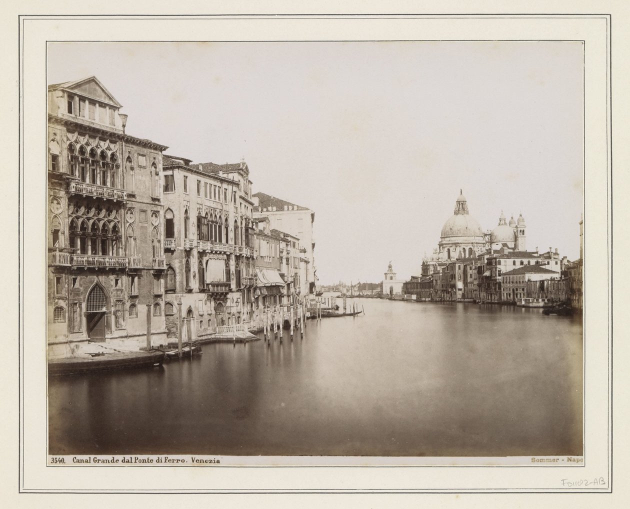 Vue du Grand Canal à Venise avec Santa Maria della Salute à droite - Giorgio Sommer