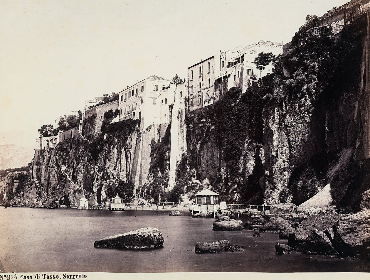La maison de Tasso surplombant la mer de Sorrente - Giorgio Sommer