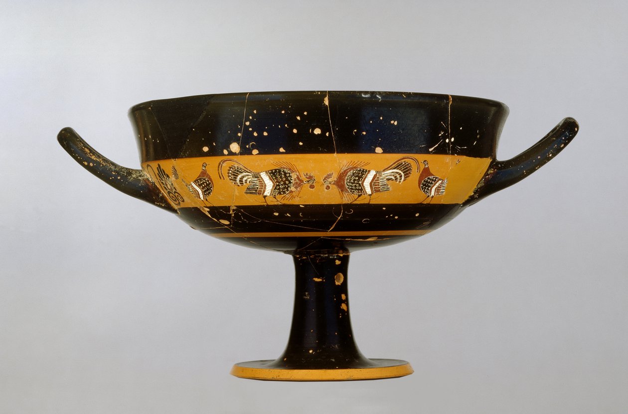 Coupe à figures noires attiques décorée d