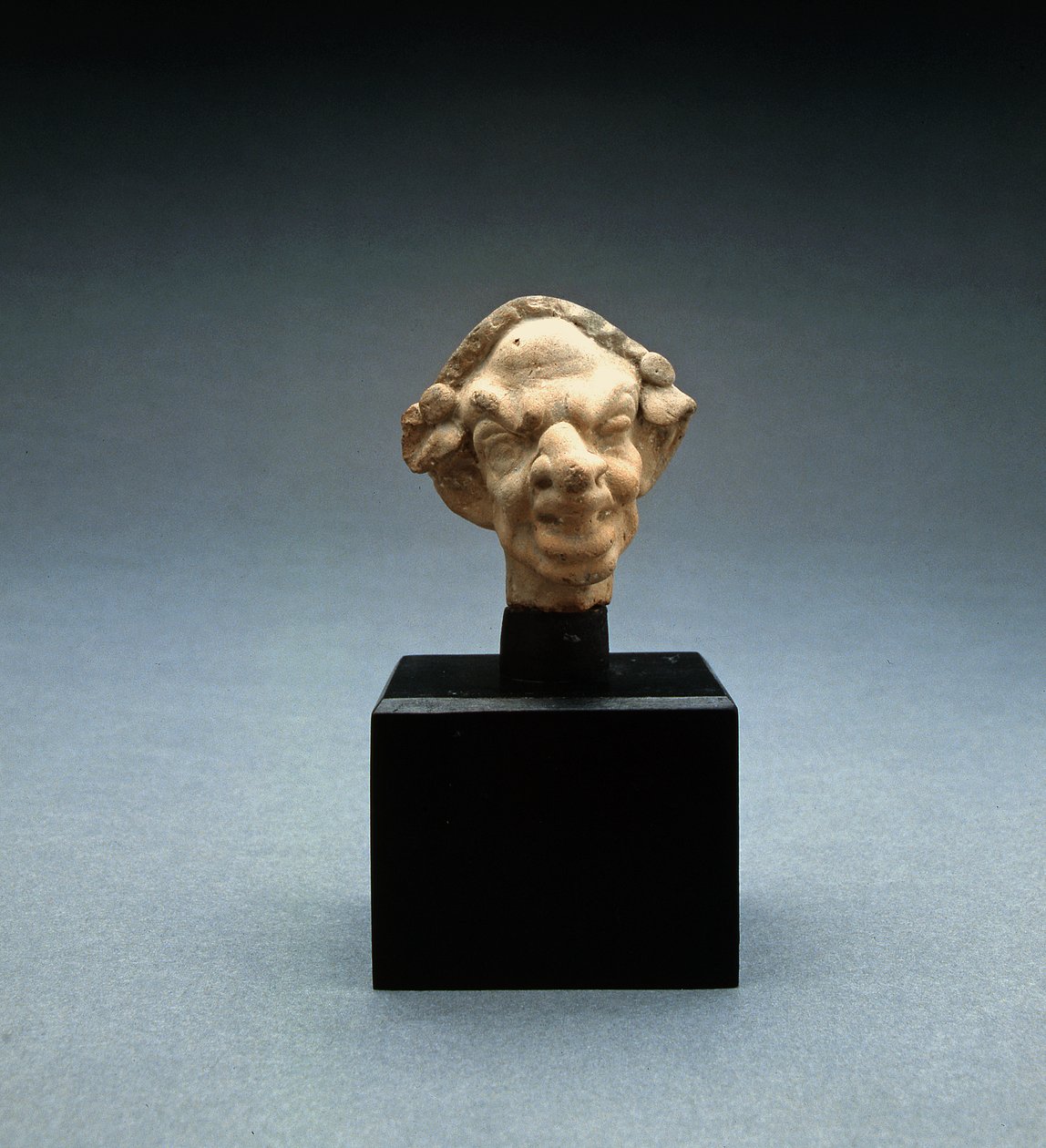 Tête grotesque d