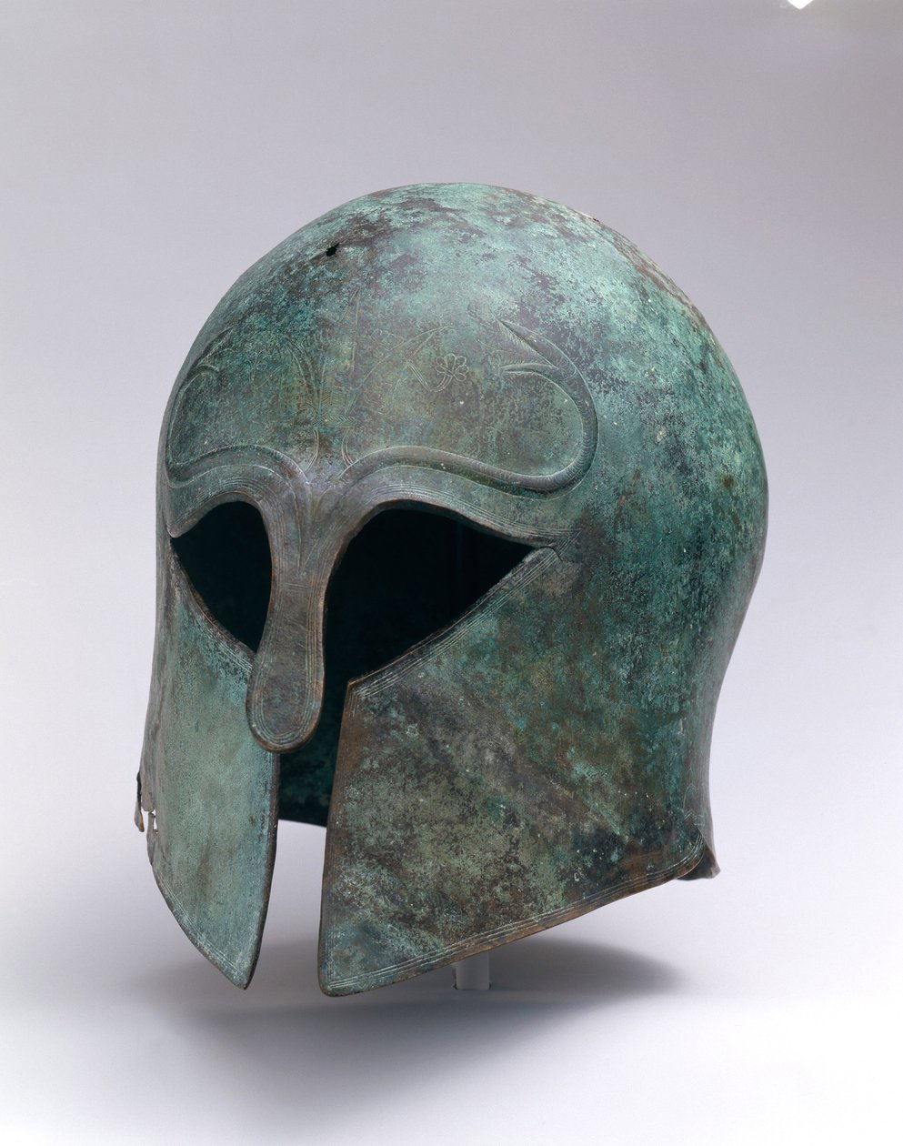 Casque archaïque en bronze de type corinthien, c.600-575 av. J.-C. - Greek