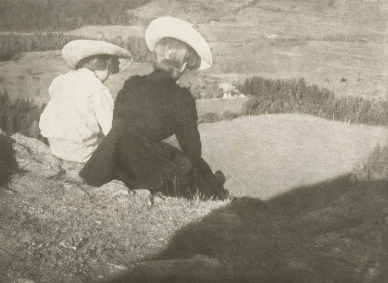 Champs à Birgitz (Hans et Mary assis), c.1908 - Heinrich Kuhn