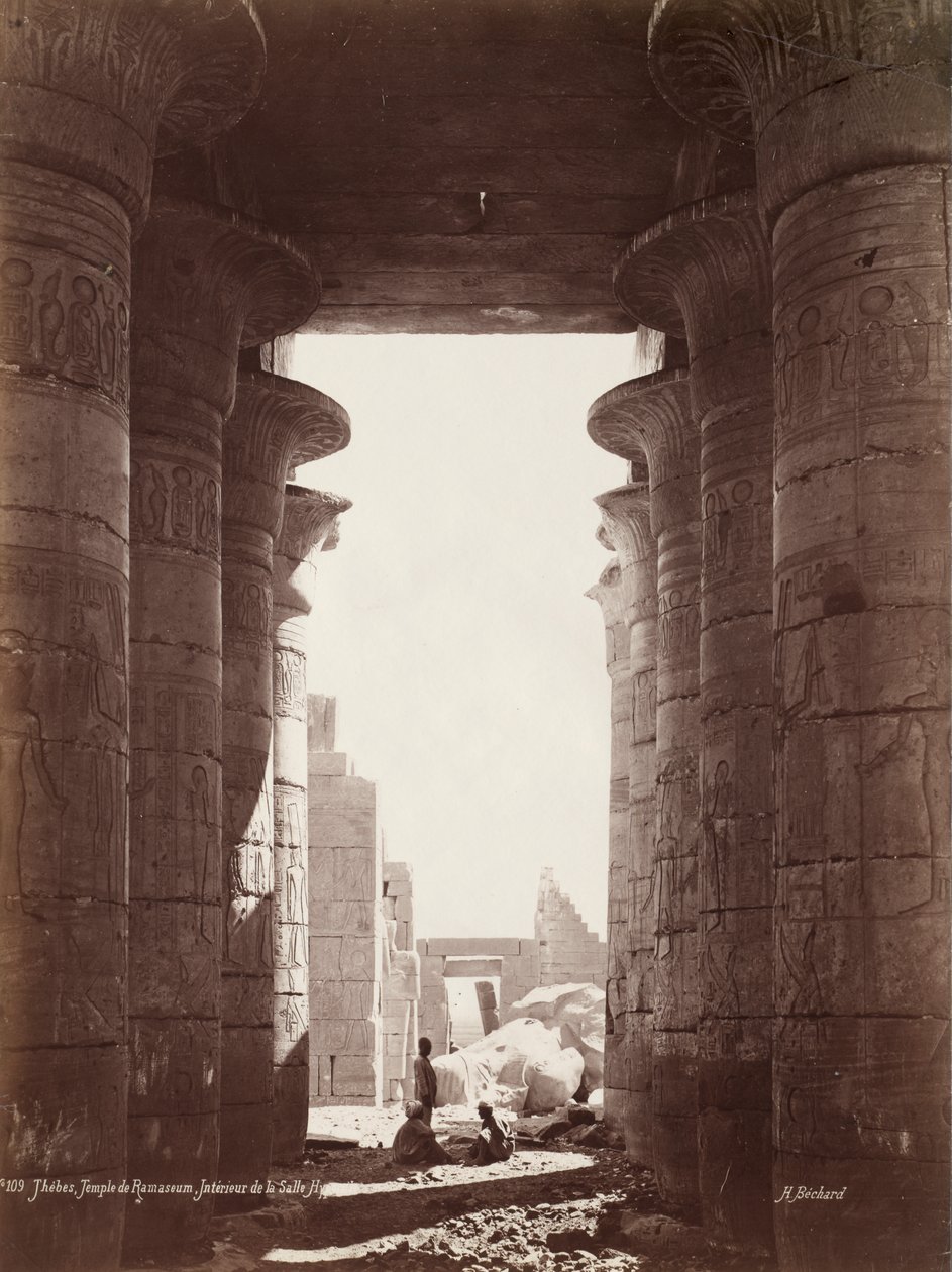 Thèbes, Temple du Ramesseum, Intérieur de la Salle Hypostyle - Henri Béchard