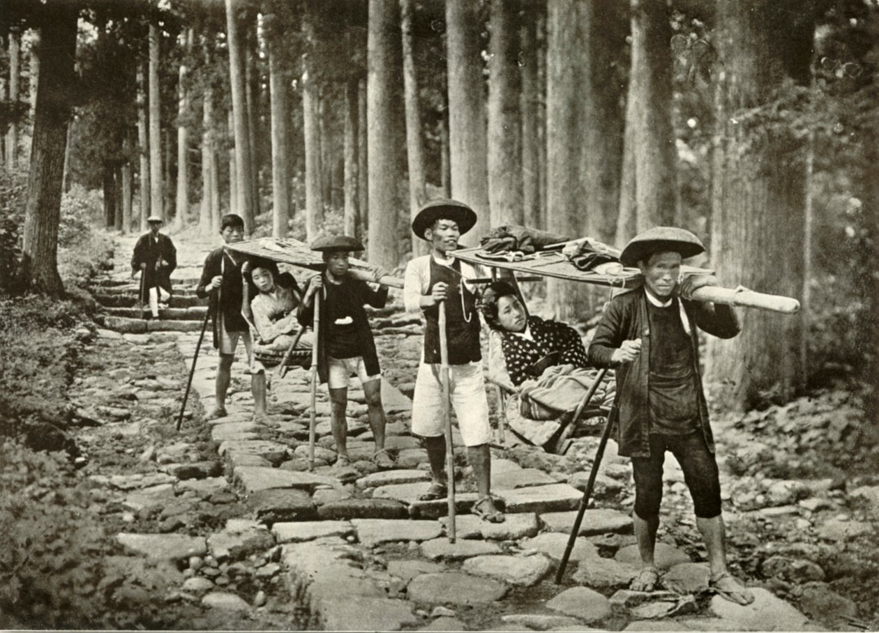 Dames japonaises se rendant aux sanctuaires, Nikko, 1910 - Herbert Ponting