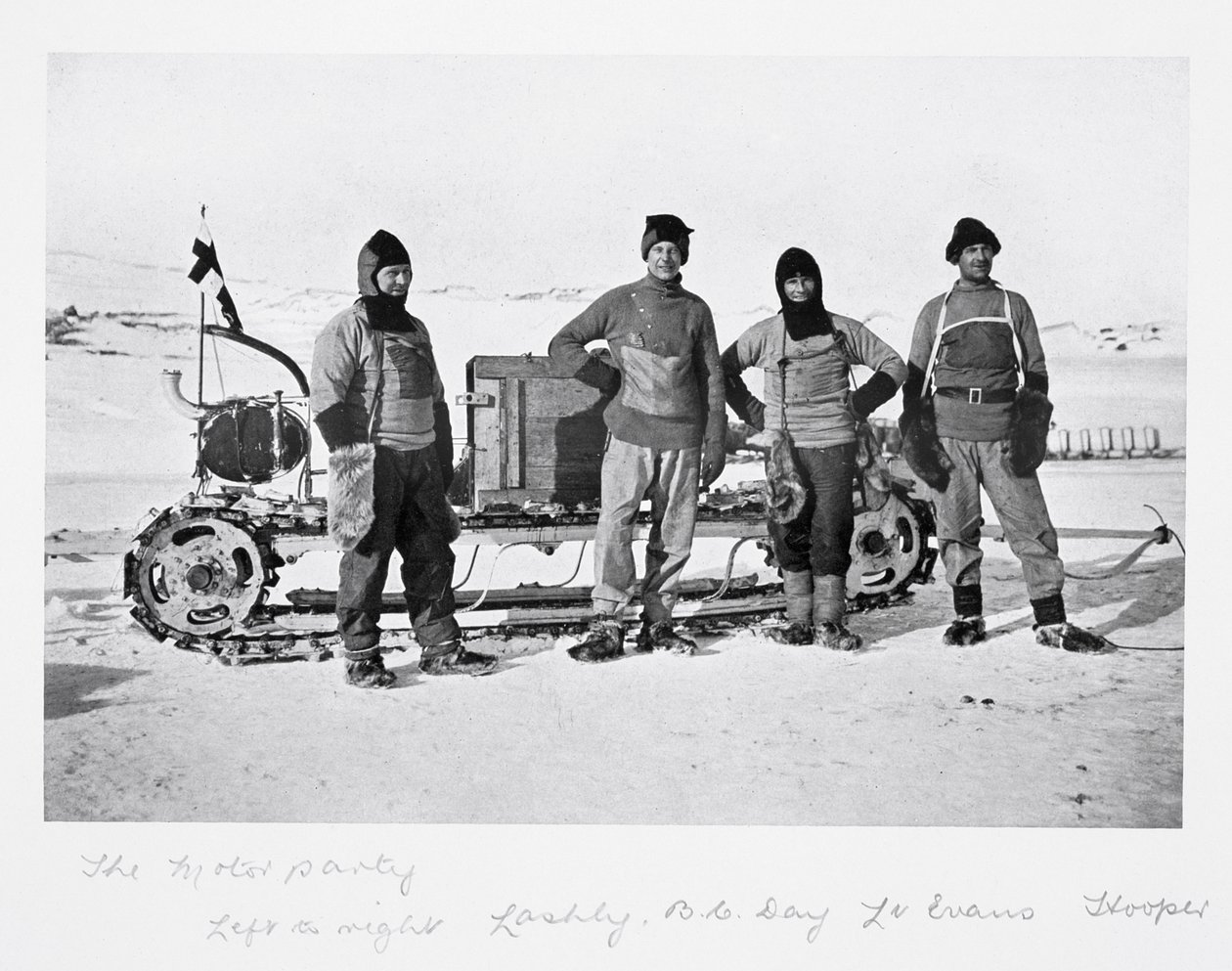 Fête motorisée - de gauche à droite : Lashly, Day, Evans et Hooper, de 
