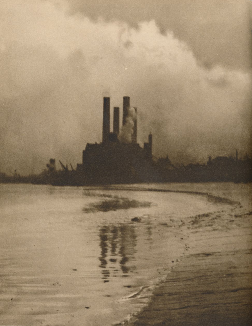 Cheminées de Chelsea : centrale électrique sur le site des anciens jardins de Cremorne, vers 1935 - Huson