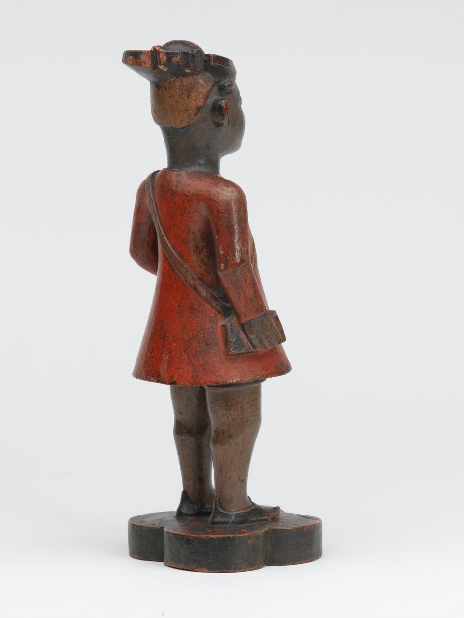 Figure sculptée en bois d