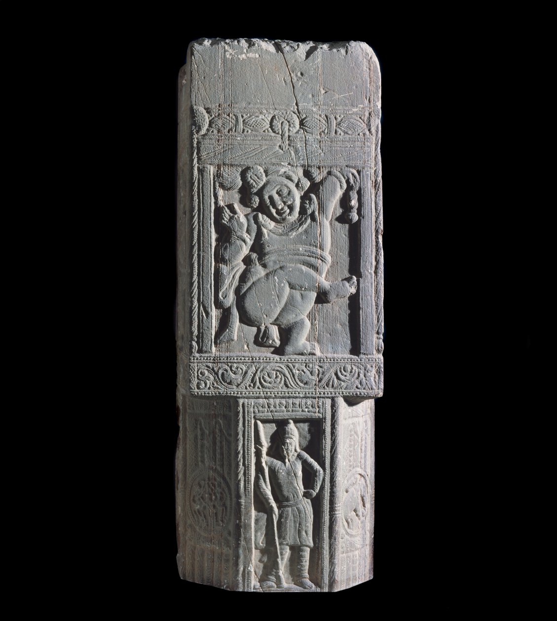 Dalle de stupa montrant un nain et des figures scythes, du site de Nagarjuna (relief) - Indian School