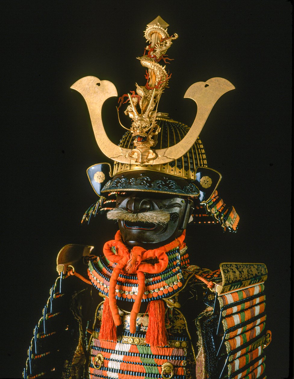 Samouraï - Armure de femme. Crête verticale, famille Ikeda, musée d