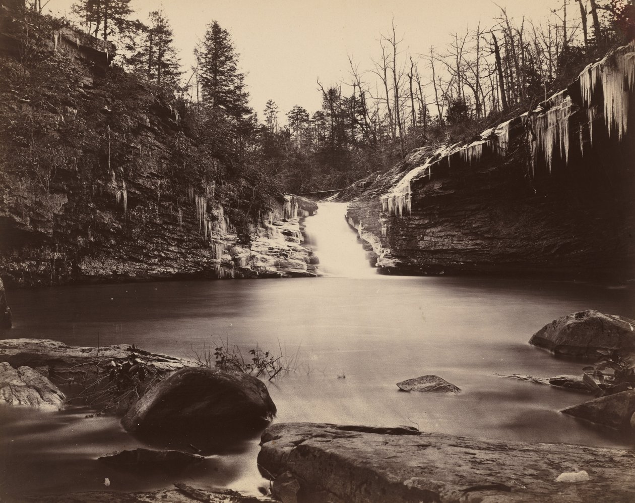 Lula Lake, Upper Falls, Lookout Mountain, Géorgie, 1864-1865 - Isaac H. Bonsall