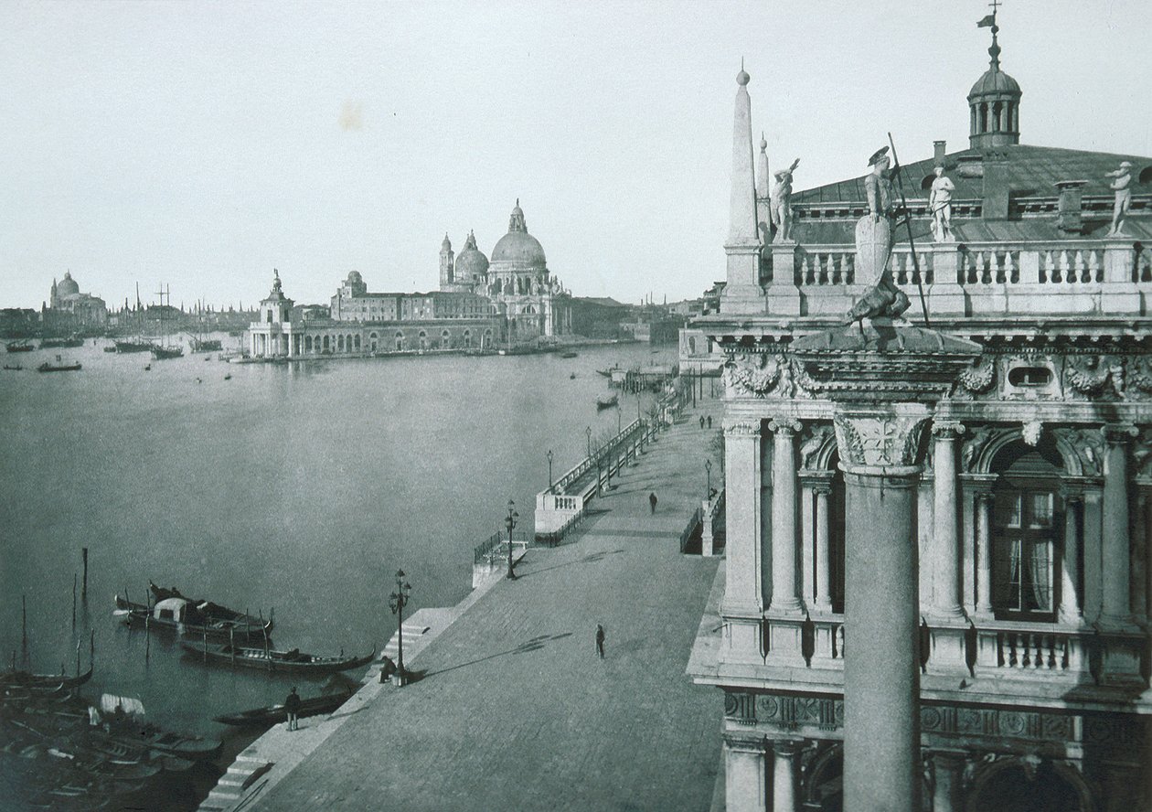 Vue à travers le Grand Canal - Italian Photographer