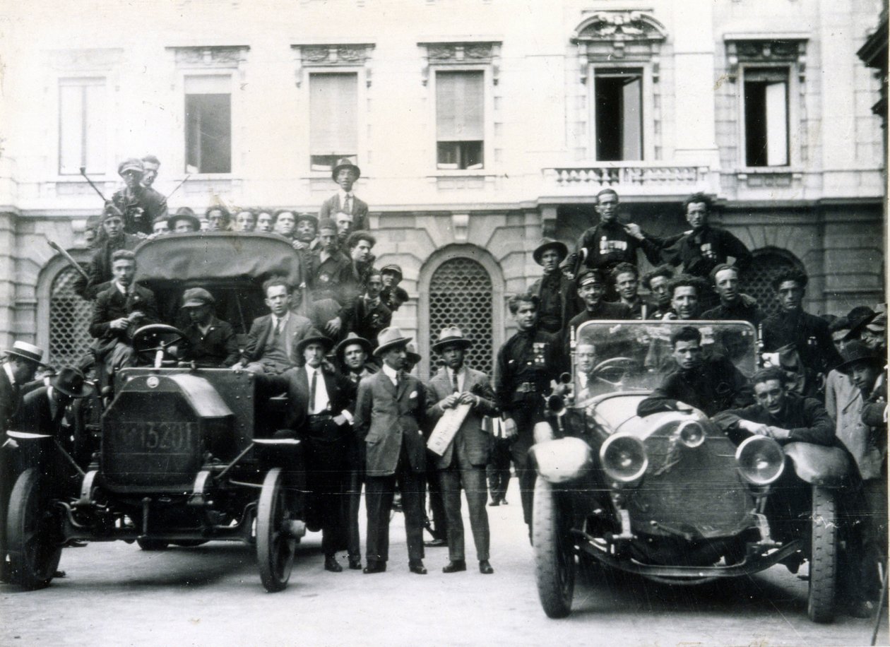 Milan, 3 et 4 août 1922. La réaction des fascistes à la grève. Équipes d